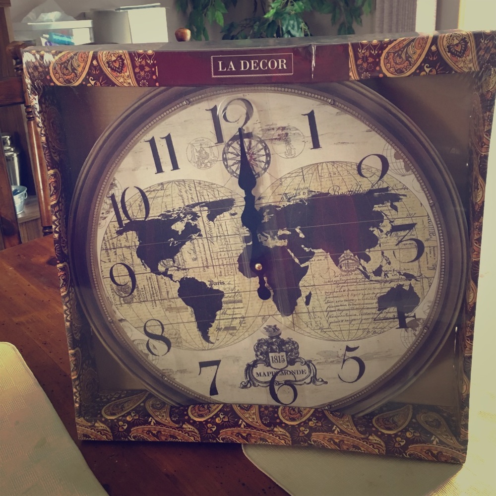 Unique Brand New Wall Clock